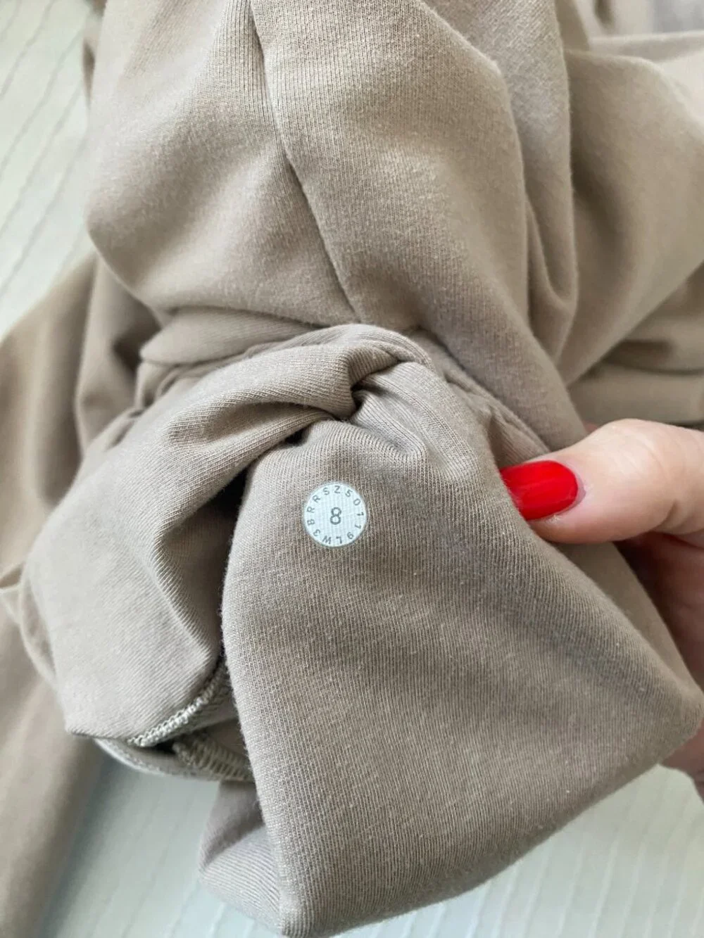 Lululemon | Scuba Pullover in Sandlot